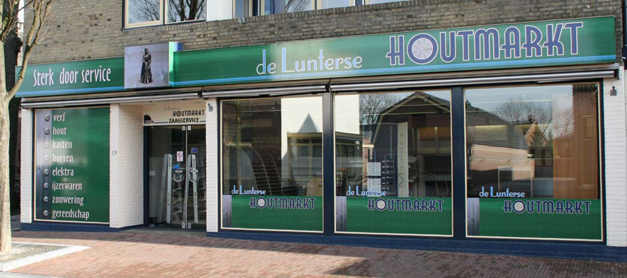 Wij bij van Veldhuizen Reclame hebben een volledige make-over verzorgd, bij deze doe-het-zelf zaak de Lunterse Houtmarkt.